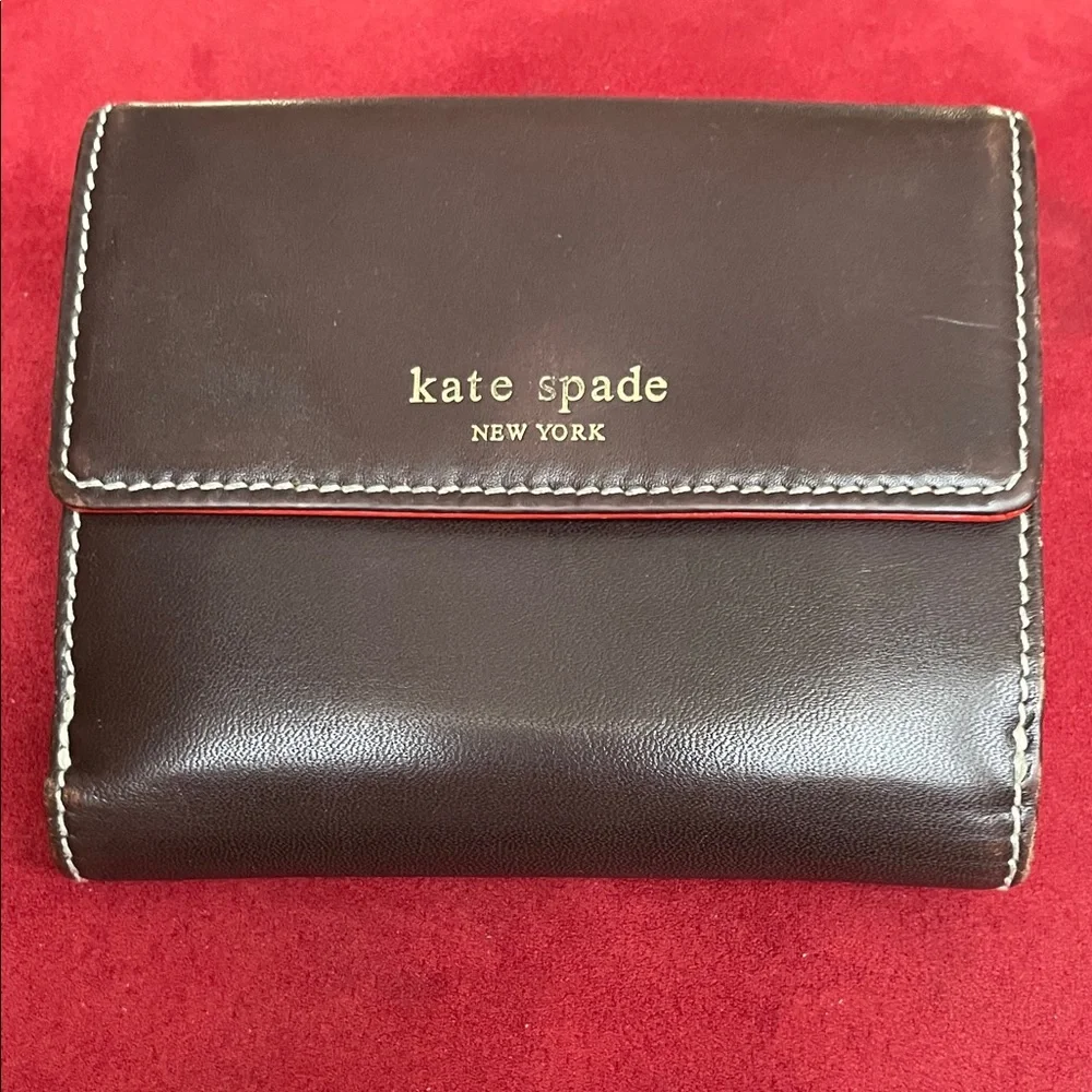 Kate Spade Chocolate Leather Wallet Inside Red With Coin & Cardholder EUC RARE - Picture 1 of 10